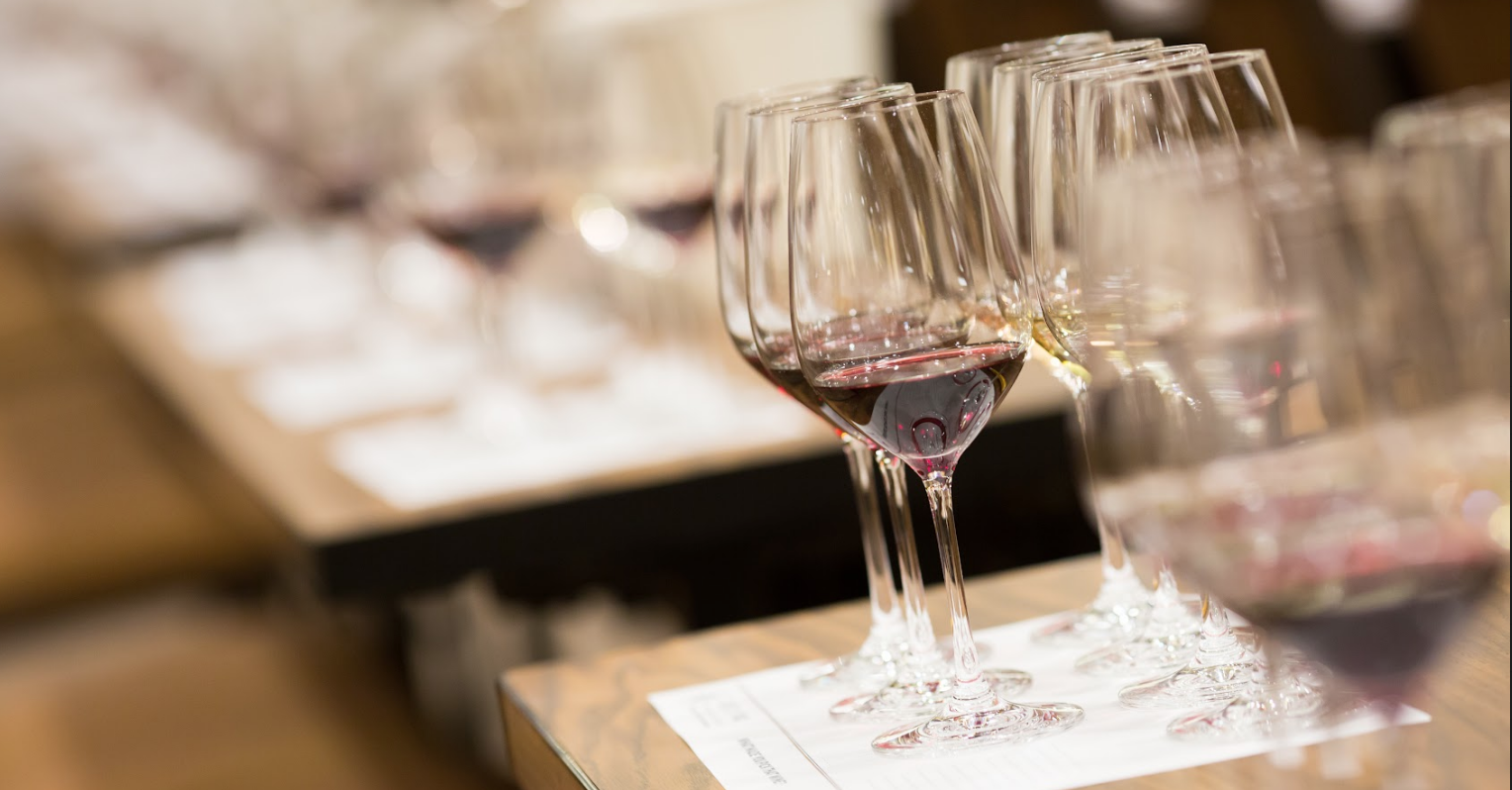 Taste of Vail Wine Seminars – pc Zach Mahone